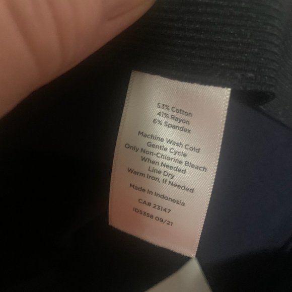 NWT TALBOTS CHATHAM STRETCH SLIM LEG CROP PANTS NAVY 2P (PETITE) - Picture 8 of 9